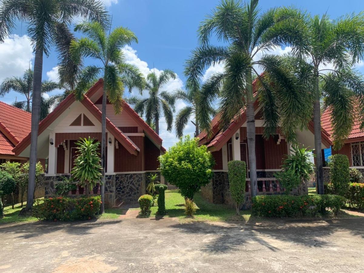 Bunraksa Resort Kamphaeng Phet Exterior photo
