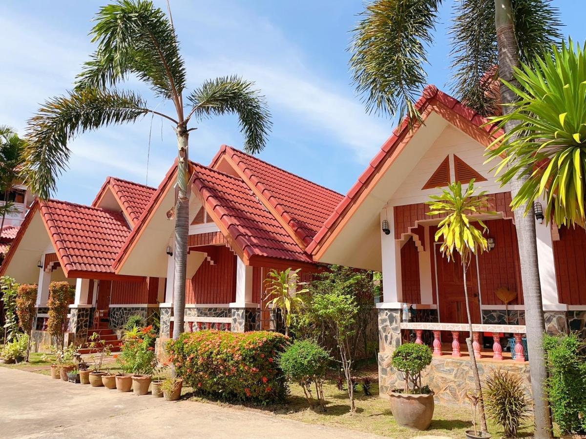 Bunraksa Resort Kamphaeng Phet Exterior photo